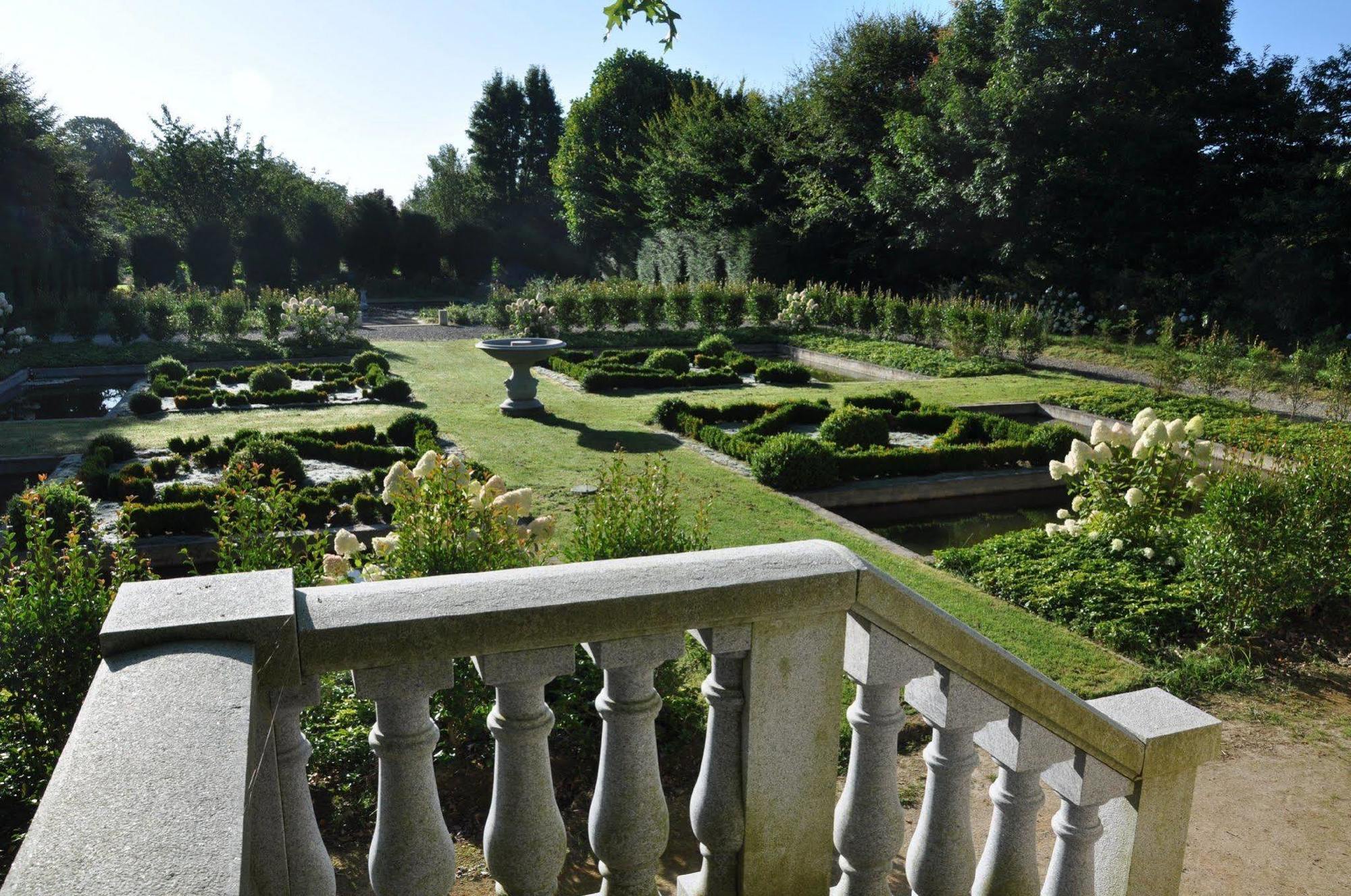 Chateau De La Foltiere Apartment Saint-Germain-en-Cogles ภายนอก รูปภาพ